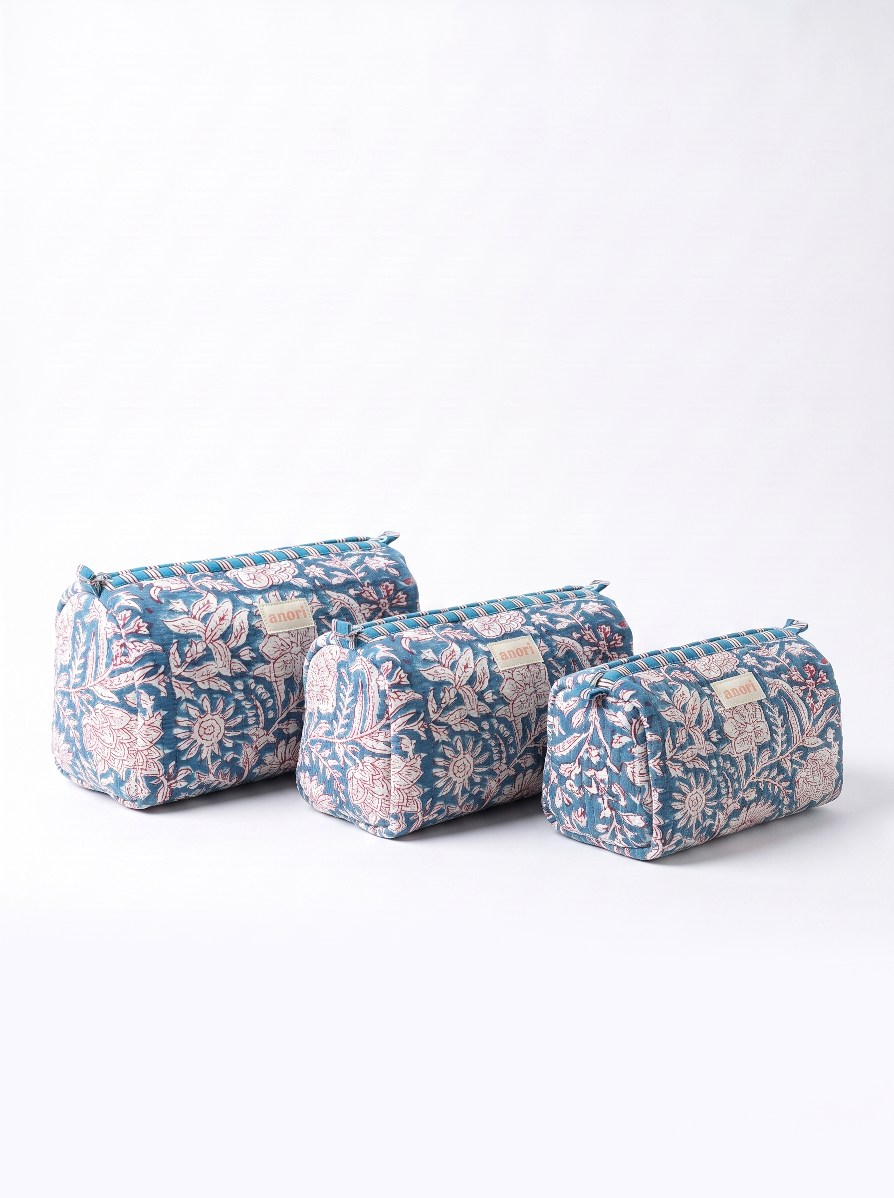 INDIGO FLORAL POUCH (SET OF 3)